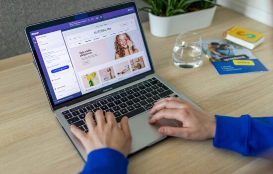 5 Powerful AI Tools to Boost Your E-Commerce Sales and Efficiency